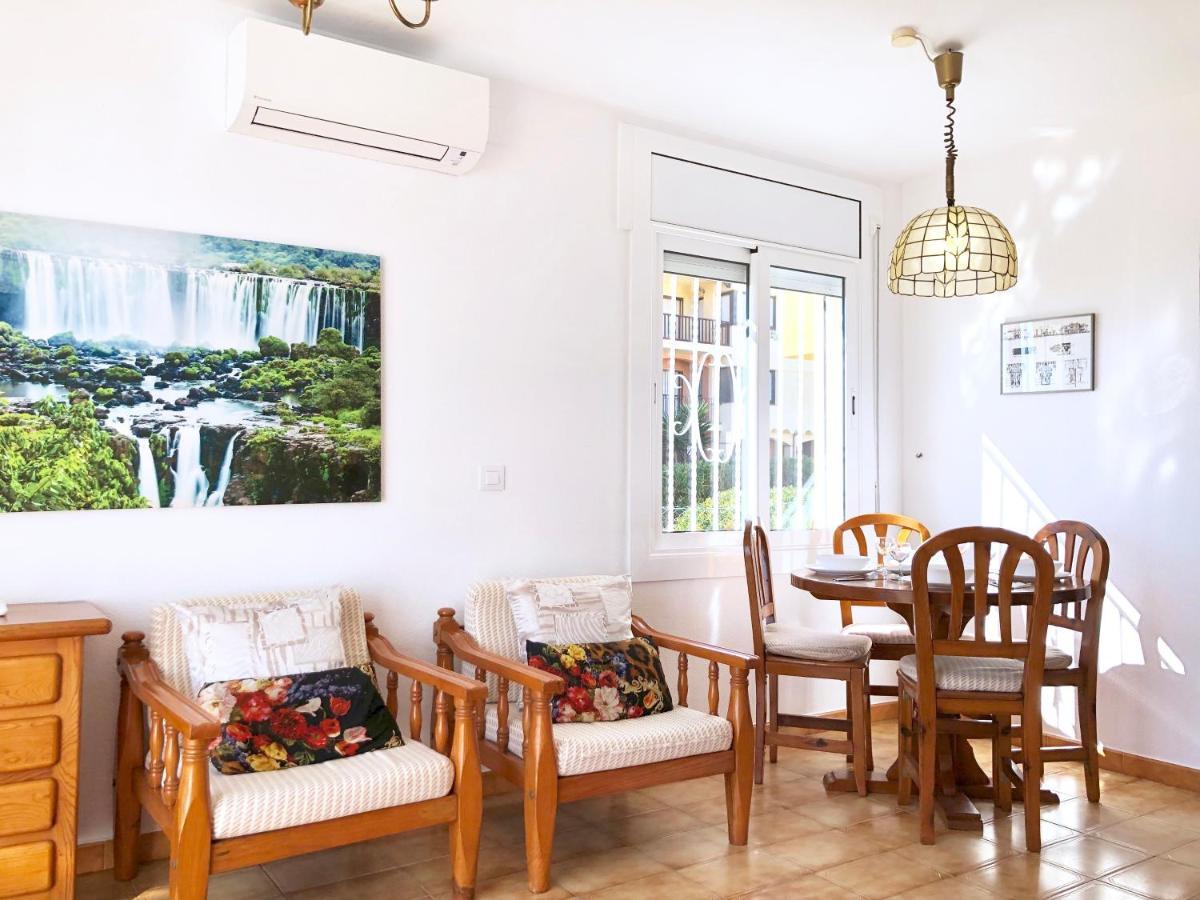 Apartament Amb Jardi A La Platja D'Empuriabrava Kültér fotó