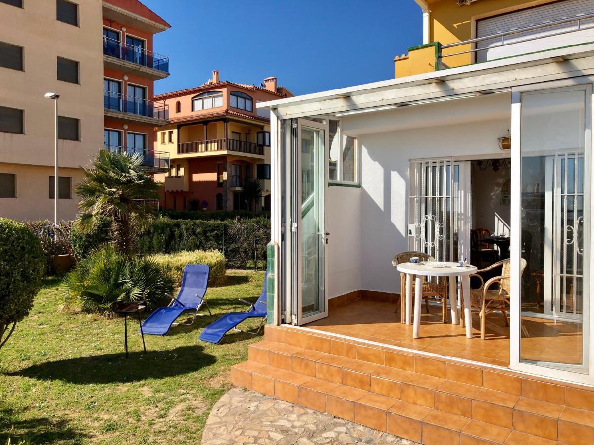 Apartament Amb Jardi A La Platja D'Empuriabrava Kültér fotó