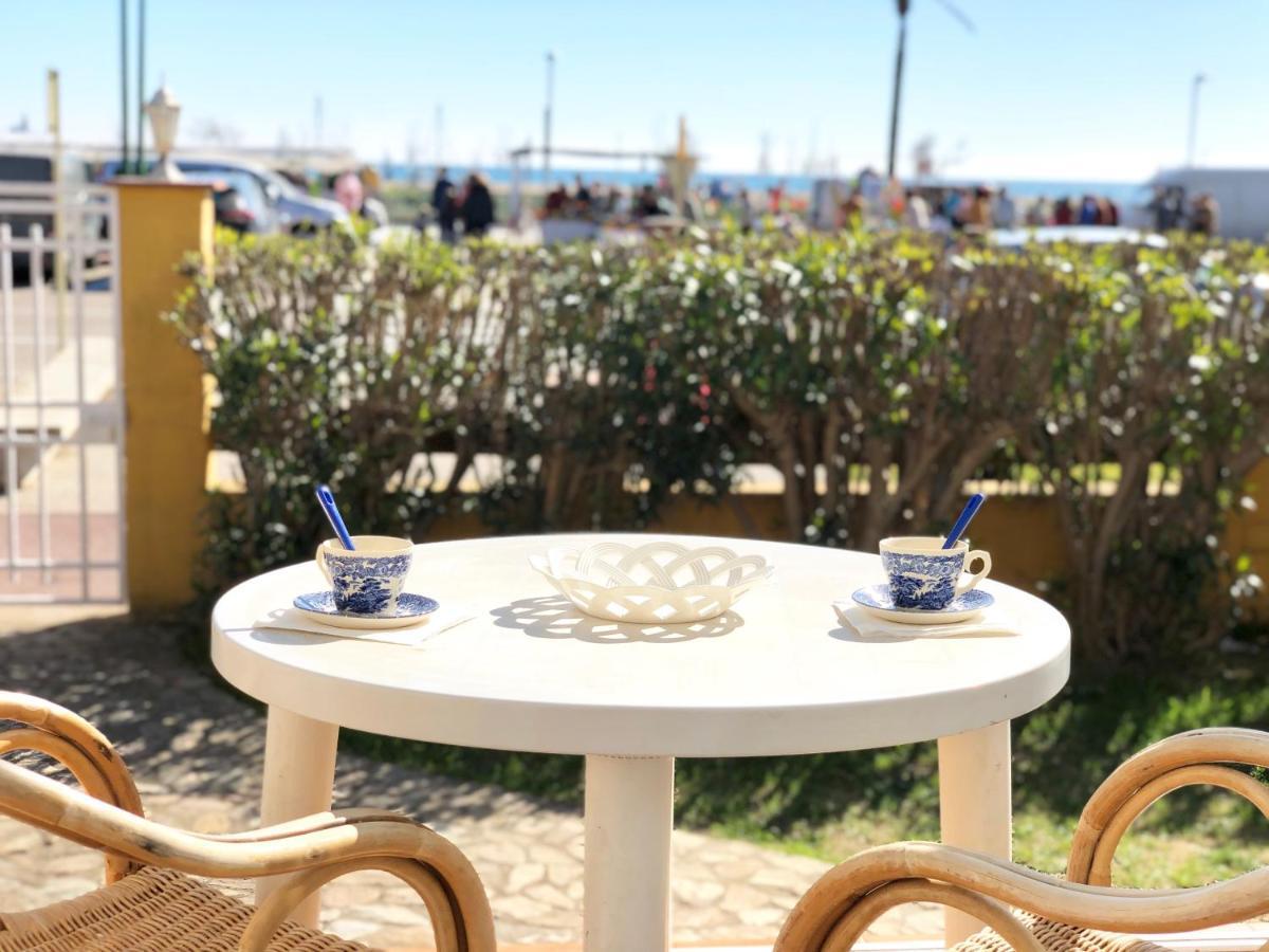 Apartament Amb Jardi A La Platja D'Empuriabrava Kültér fotó